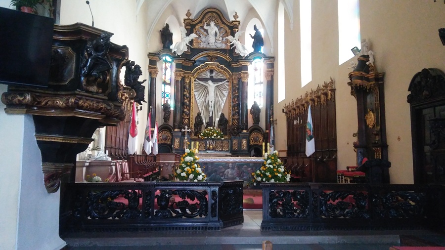 Wnętrze katedry w Kamieńcu Podolskim 